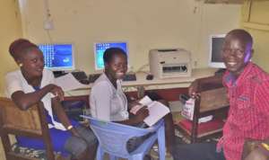 WGEP Scholars with their Computer Instructor
