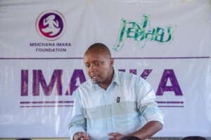 Social Welfare Officer facilitating the training.
