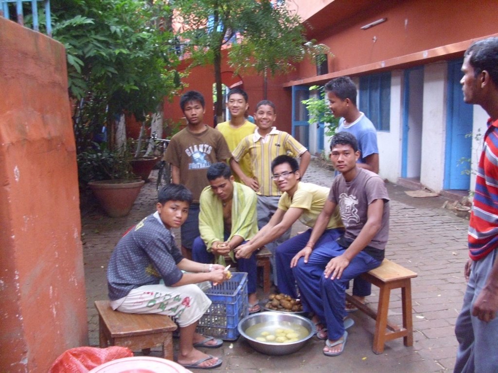 Help us educate 800 children in India
