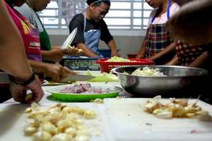 Preparing the food