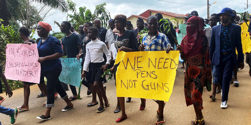 Training Young Peace Ambassadors Youths in Kumba