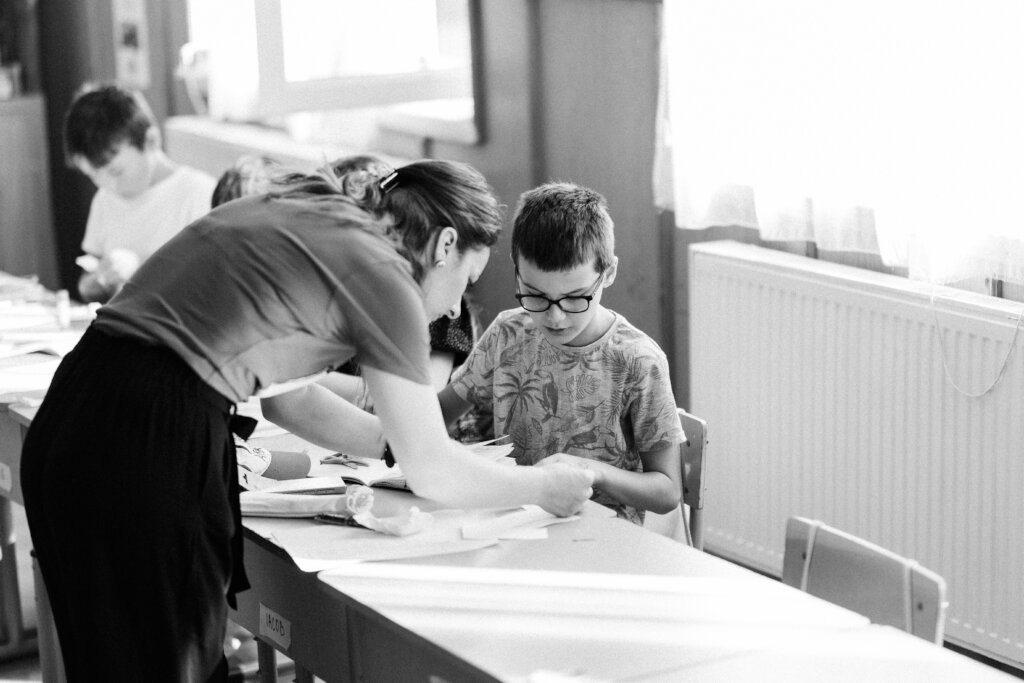 Teachers for children in vulnerable communities