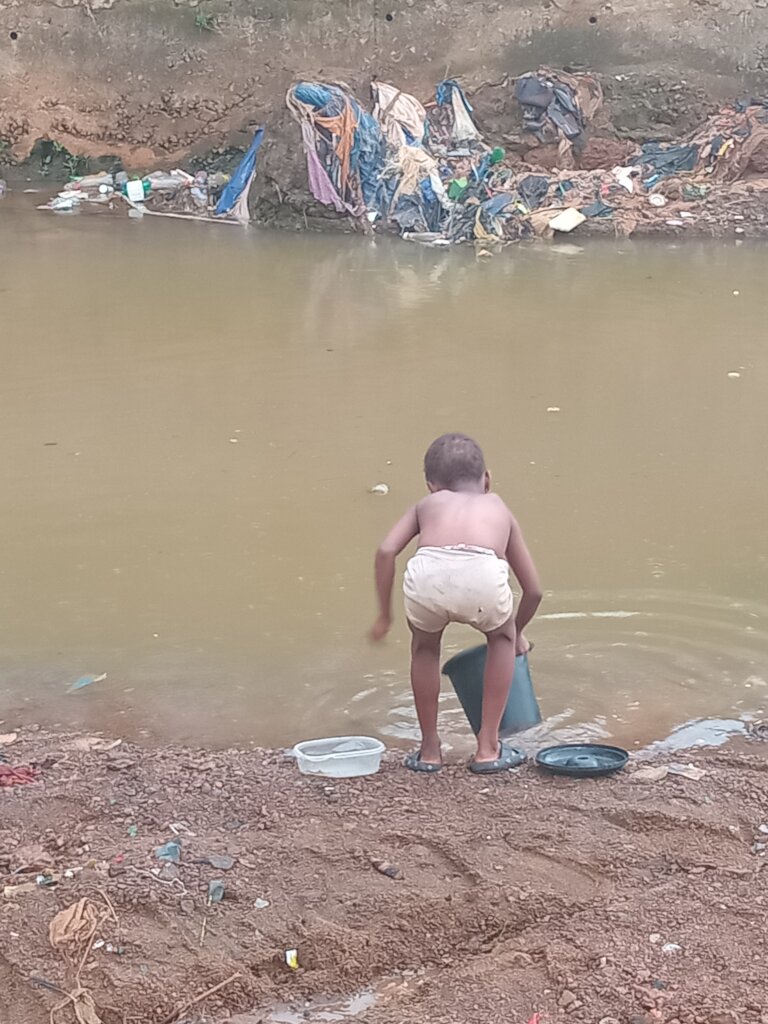 NO TAPS, NO TOILETS, NO CLEAN WATER