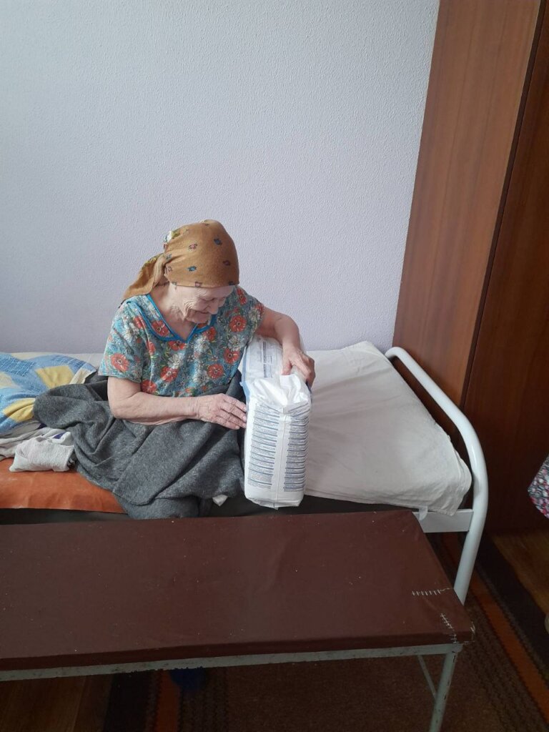 Everyday care: hygiene for bedridden people