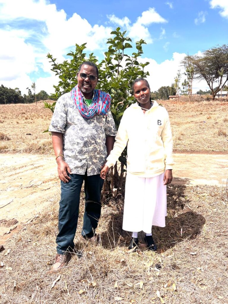 Local volunteer a Student nurse with CEO outreach