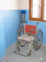 Wheelchair & Crutches