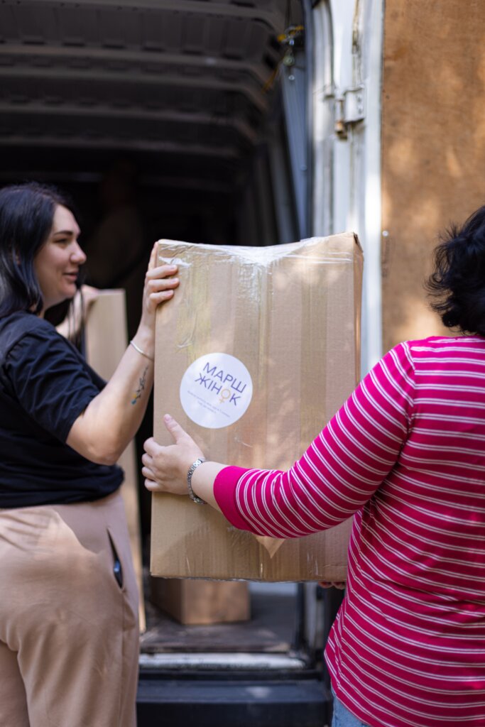Help women in frontline areas with care and tools