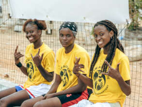 Girls Starring