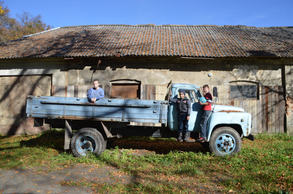 Help Ukrainian Children Avoid Landmines on School