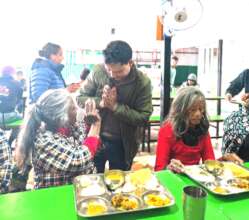 In remembrance, families share food & time there