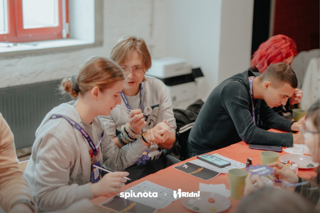 Help Ukrainian Youth Grow - Support Spilnota