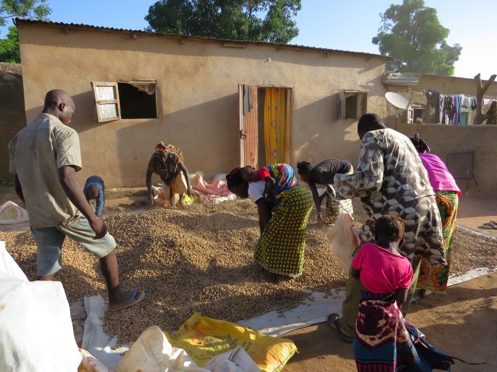 2 Water Towers & a Greenhouse for women in Kokelen