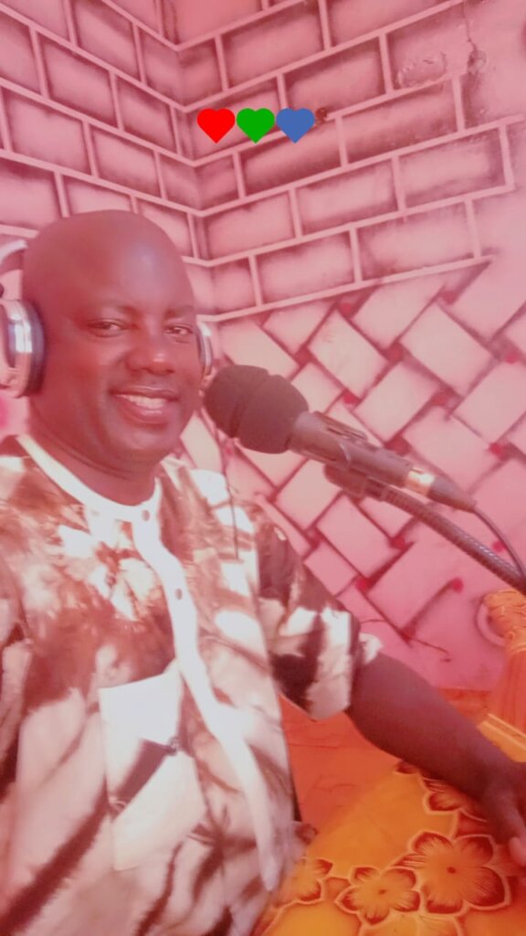 2 Water Towers & a Greenhouse for women in Kokelen