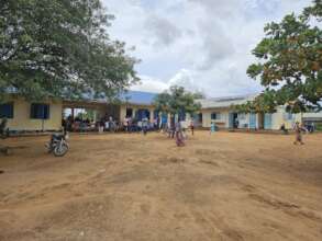 Patients waiting in line at Gorom health clinic