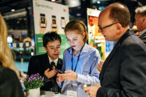 Clodagh & Isaac from GardenKing present their App.