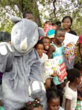 Make Christmas special for 450 vulnerable kids!