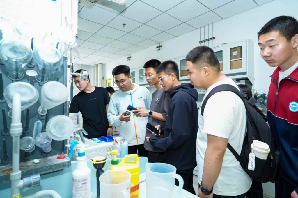 Empowering 10,000 Migrant Children in China