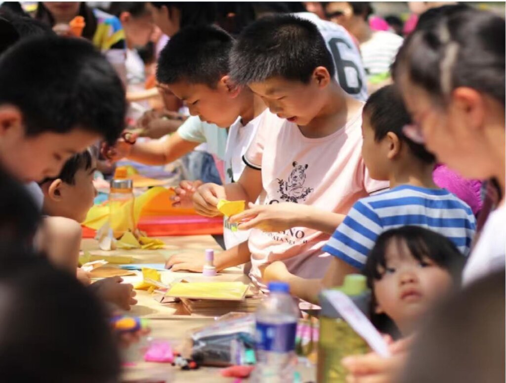 Empowering 10,000 Migrant Children in China