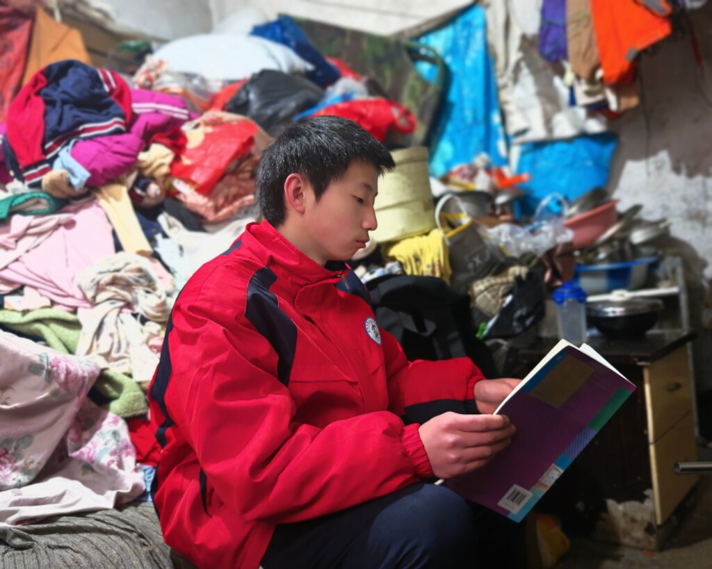 Empowering 10,000 Migrant Children in China