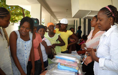 Provide a Safe Motherhood Kit