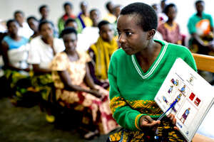 Rwandan community health workers teach their peers