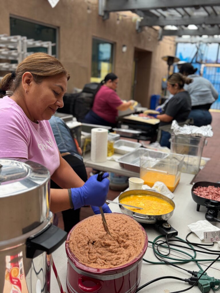 Help Eastmont feed 1,000 families in East LA