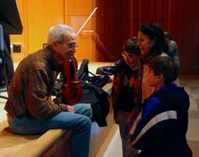 Steven Tenenbom engages crowd at Open Rehearsal.