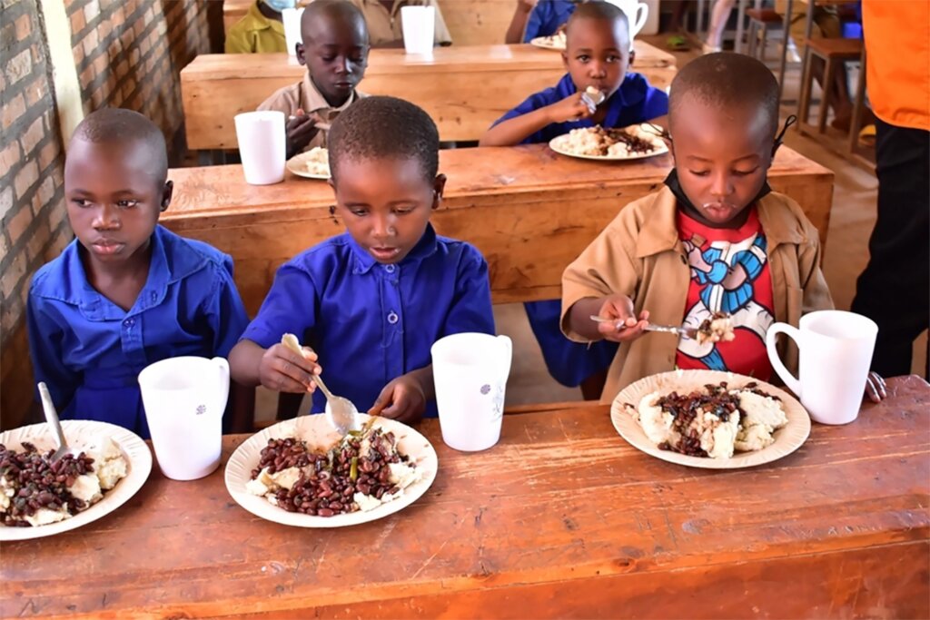 Feed 1,000 Nigerian Schoolchildren Every Month