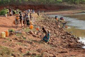 Water Tanks & Filters for 100 People in Dry Area