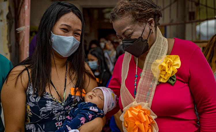 Help Pregnant Moms Give Birth Safely in Disasters