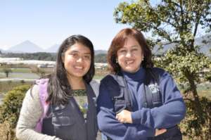 Team member Vilma Boron and Dra. Gabriela
