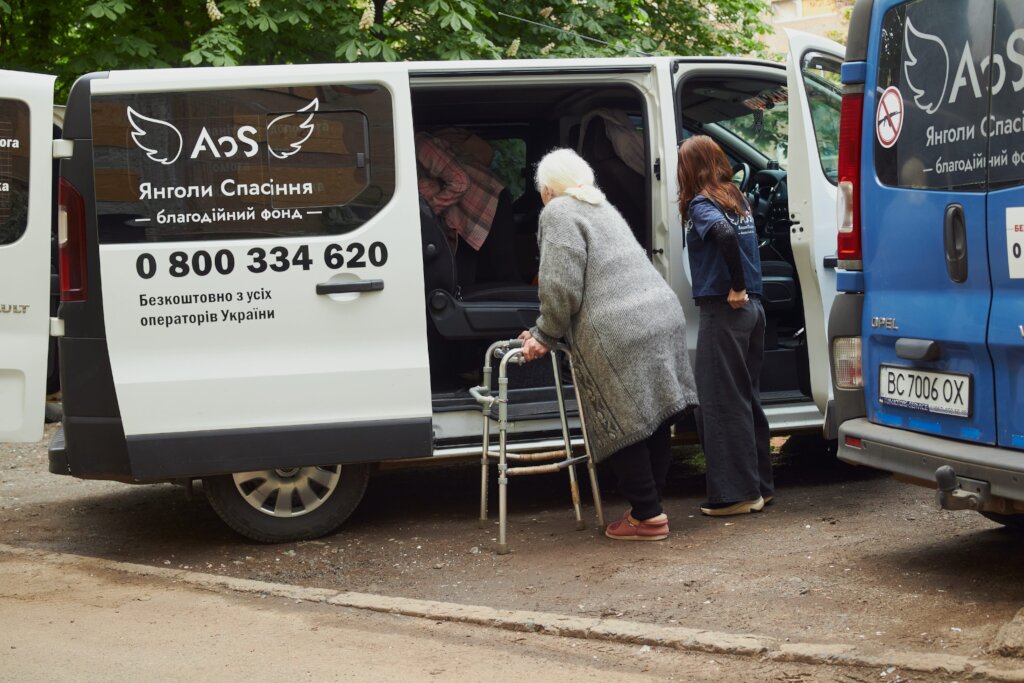 Fund an Accessible Evacuation Van for Ukraine