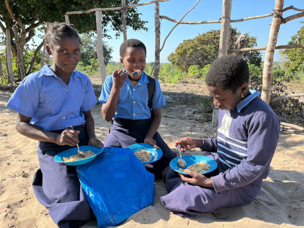 Santorini Mozambique Footprints -Chigamane School