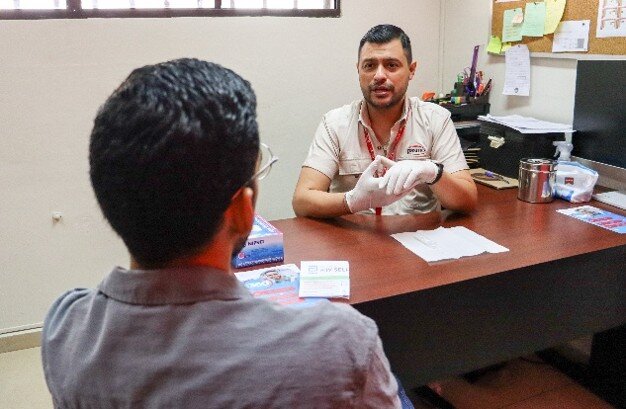 Help prevent new HIV infections in El Salvador