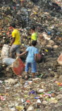 Children waste picking