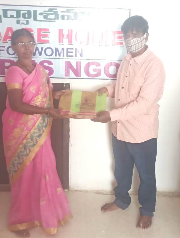 Donate for Cloths and Cosmetics to Oldage Women