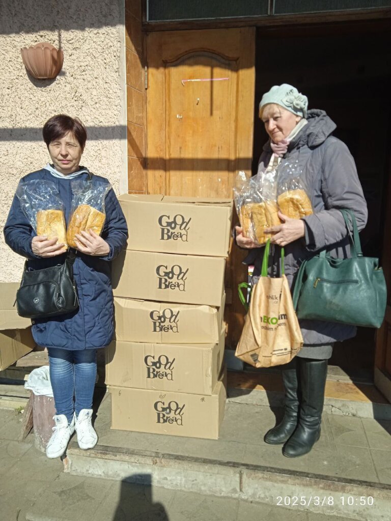 BreadGivers - helping civilians from the frontline