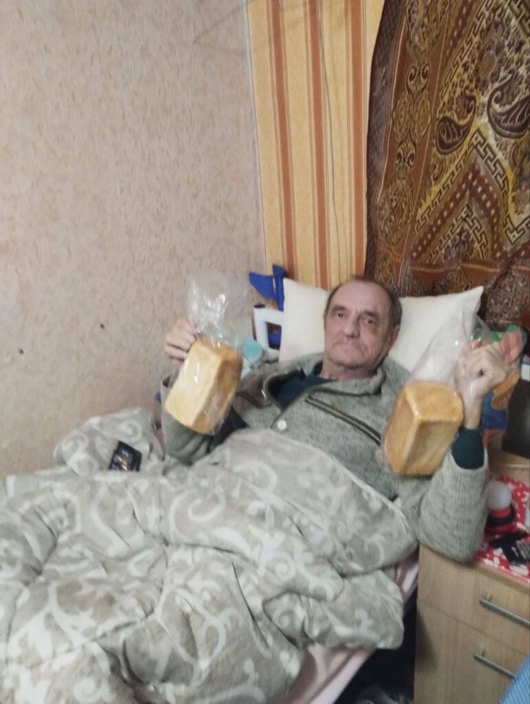 BreadGivers - helping civilians from the frontline