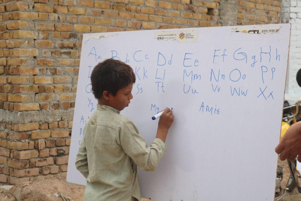 Bringing schools to Pakistan's Forgotten Children