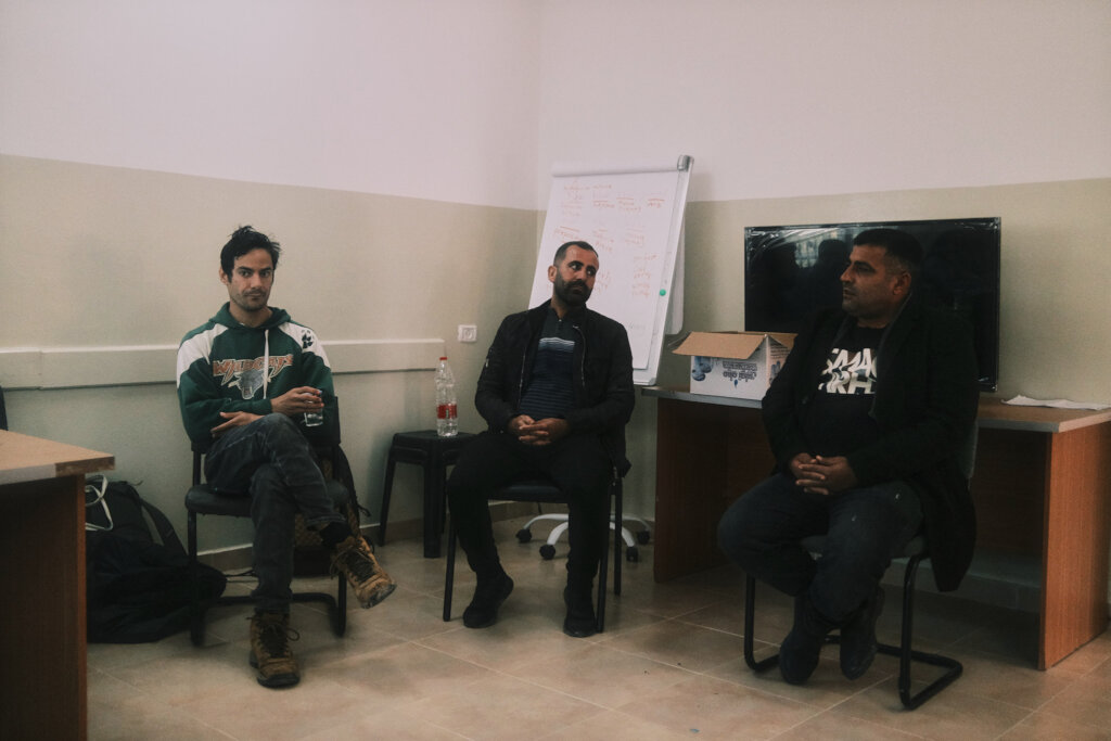 Achvat Amim Scholarship Campaign