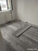 Floors in little office space