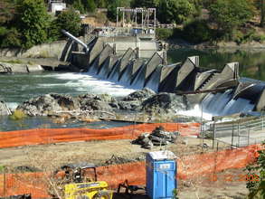 Savage Rapids Dam being readied for removal