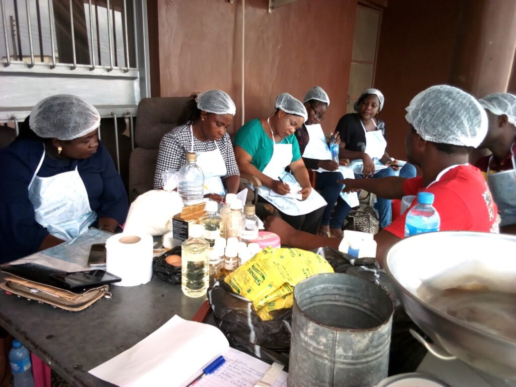 Train 800 African Girls in Job-Ready Bakery Skills