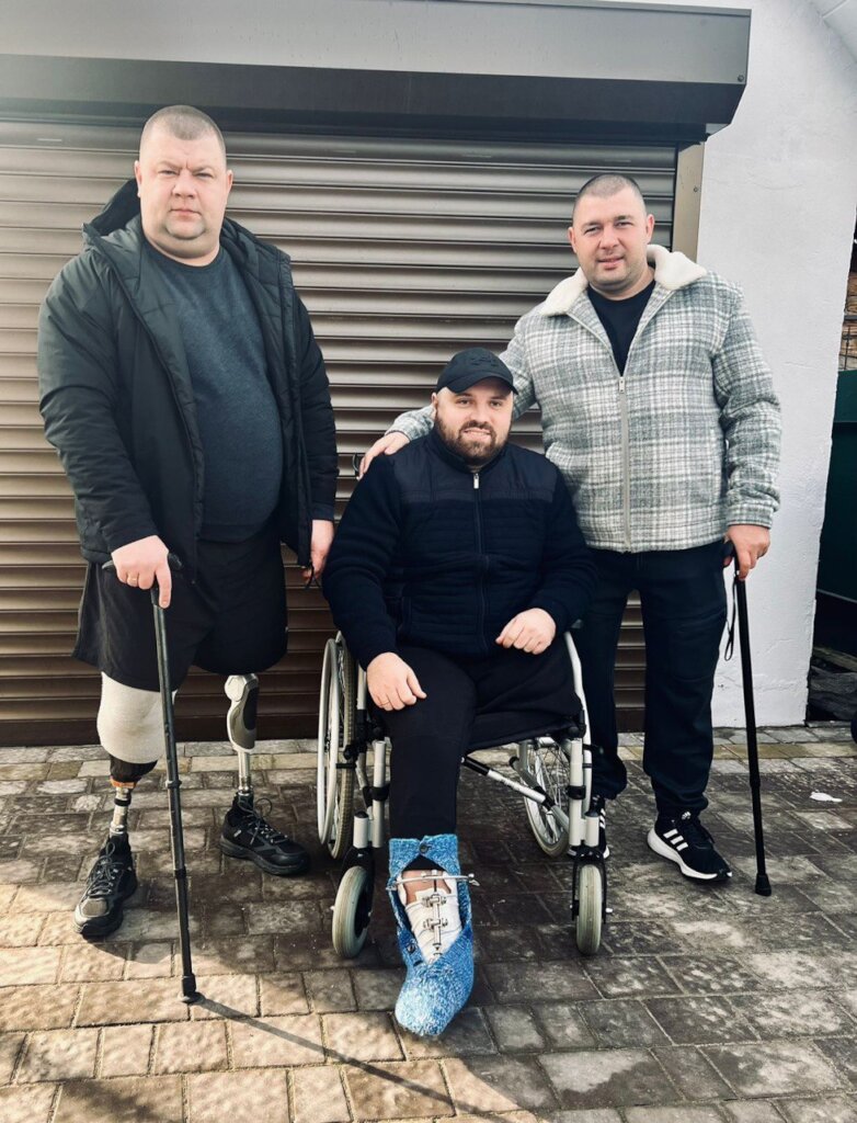 Support deminers to return to a normal life