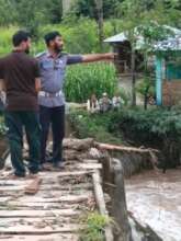 Flash flood destroying villages