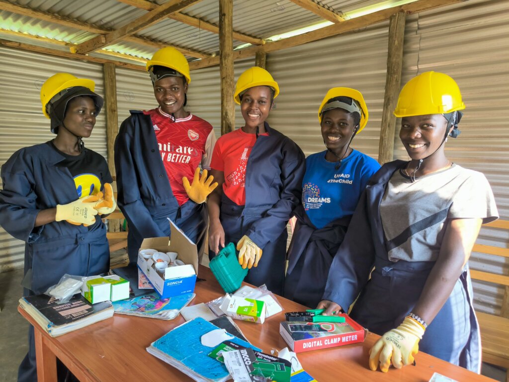 Solar Session for Young Mothers at Safe Space