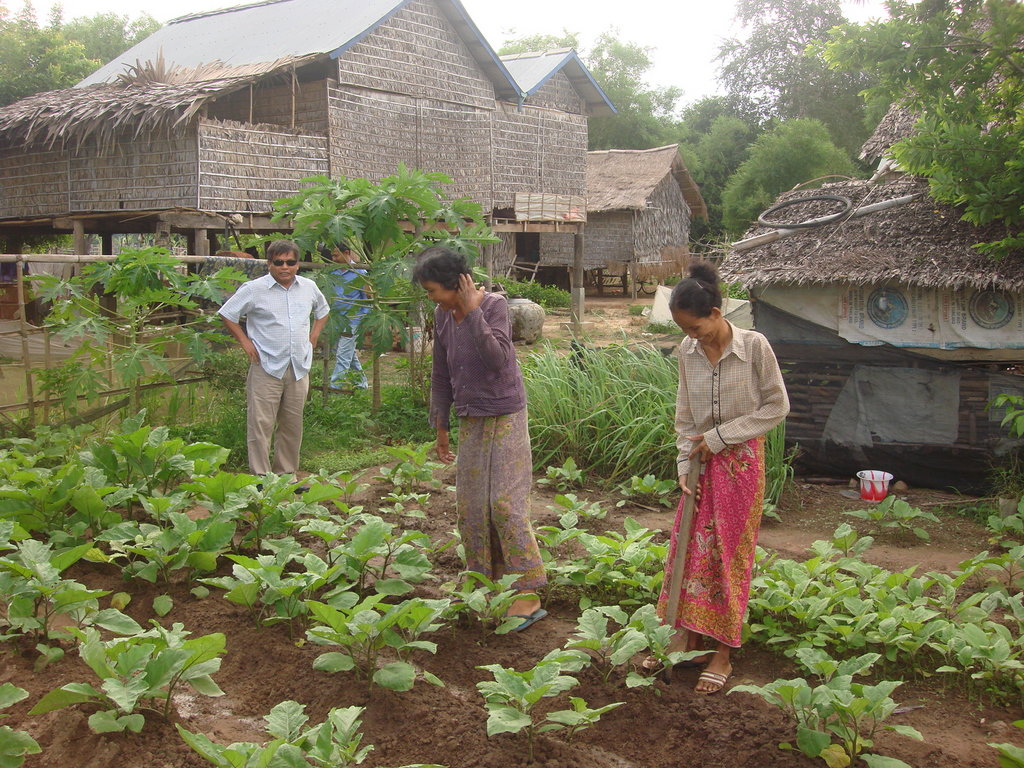 TB and AIDS care for 500 poor Cambodians