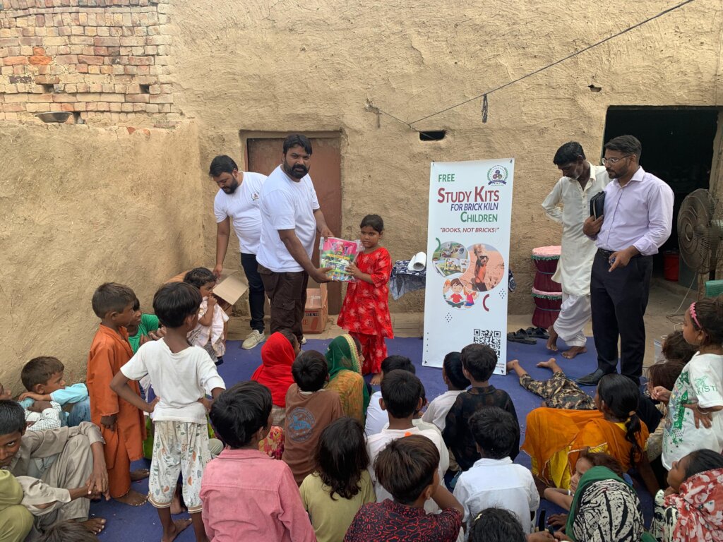 Free Study Kits for 200 Poor School Children