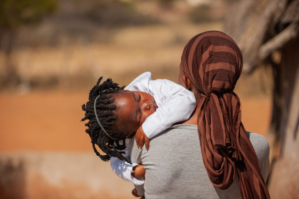 Send 1,000 Teen Mothers Back to School in Nigeria