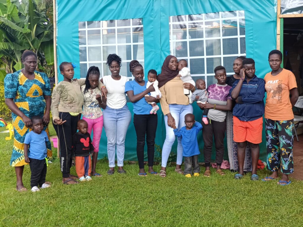 Working with street connected Proud Moms in Kenya